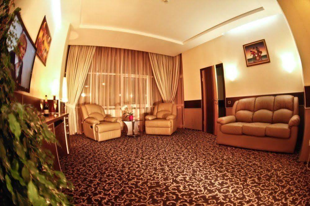 Terra Nova Sport&Spa Hotel Hatne Zewnętrze zdjęcie